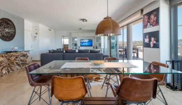 Resa estates Ibiza penthouse 3 bedrooms for sale 2021 real estate views sea Botafoch living room.jpg